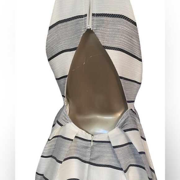 ANGL black & white high lo party dress. Med, Cut out back fully lined, pockets - Picture 9 of 10